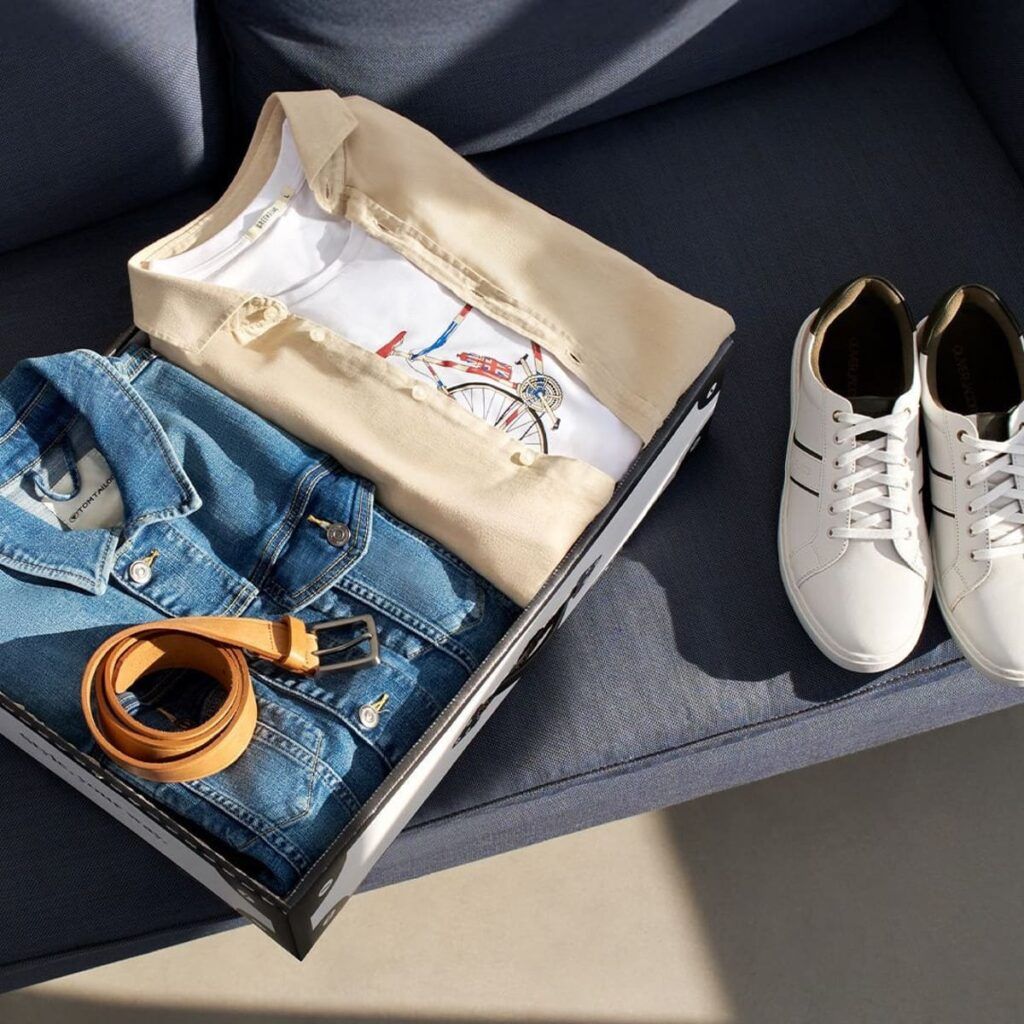 Exemple d'une box de vêtements pour homme Outfittery