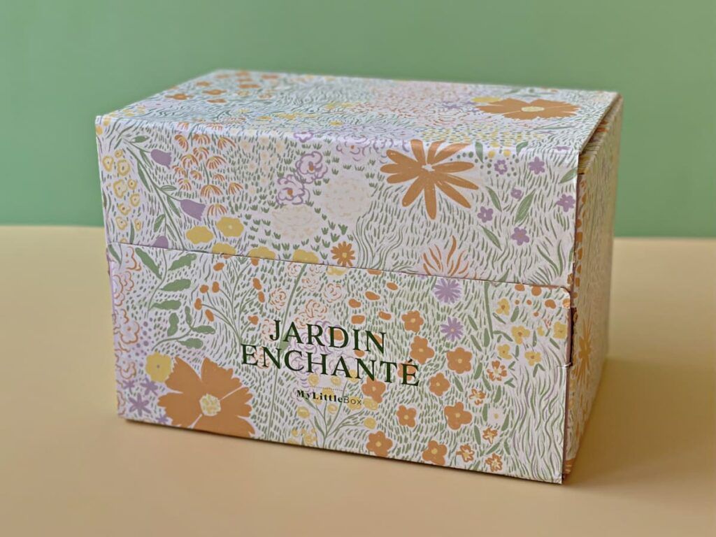 Coffret réversible My Little Box thème Jardin Enchanté avec illustration florale printanière