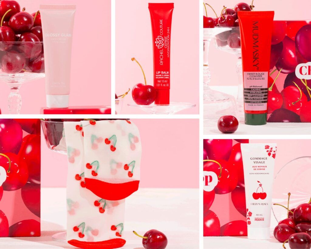 Collage de produits de beauté de la box Cherry Pop avec nettoyant Mudmasky, baume à lèvres rouge et accessoires à motifs cerises
