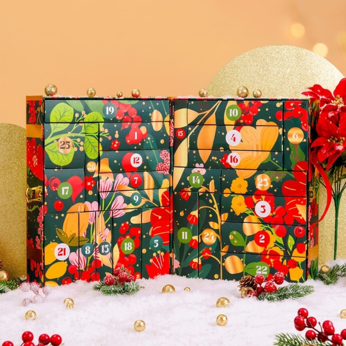 Intérieur de La Majestueuse Malle de Noël Biotyfull Box avec ses tiroirs numérotés de 1 à 25