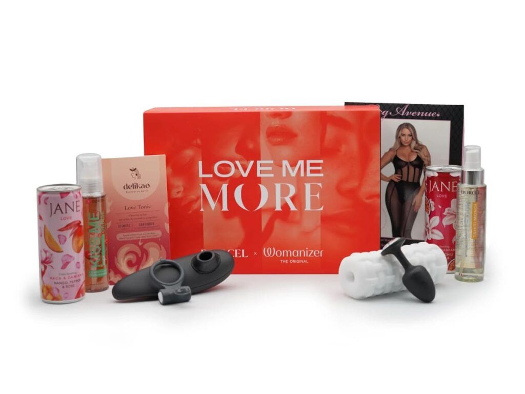 Le coffret coquin Love Me More de Dorcel x Womanizer