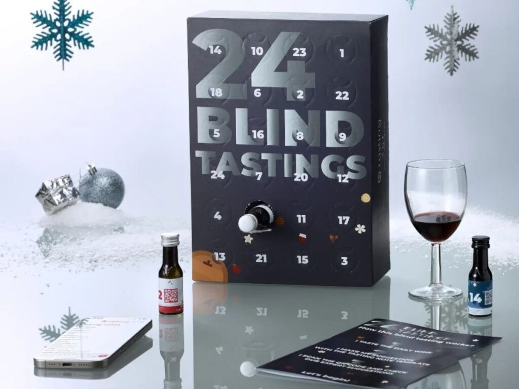 Le calendrier de l'avent de dégustation de vin à l'aveugle, par Vinovae